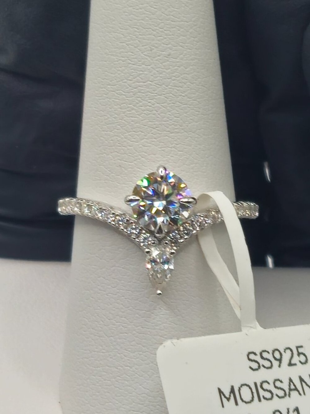 .925 Sterling Silver 1.5 CTW Moissanite V Shape Chevron Bridal Ring Size 9